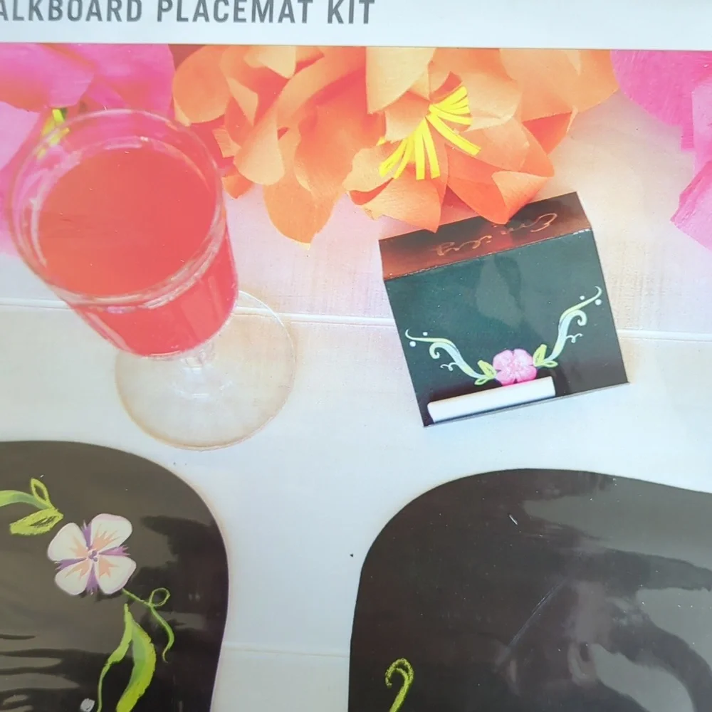 Target Chalkboard 8 Floral Placemats